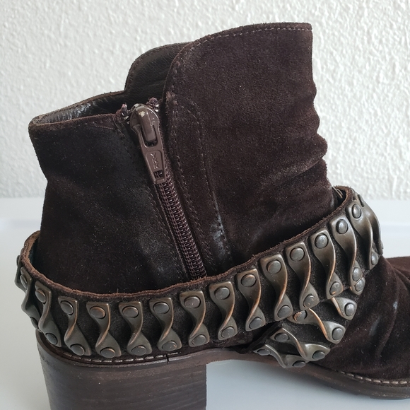 #Co-op Barney's NewYork Womens Brown Suede Studded Ankle Booties - Picture 6 of 14